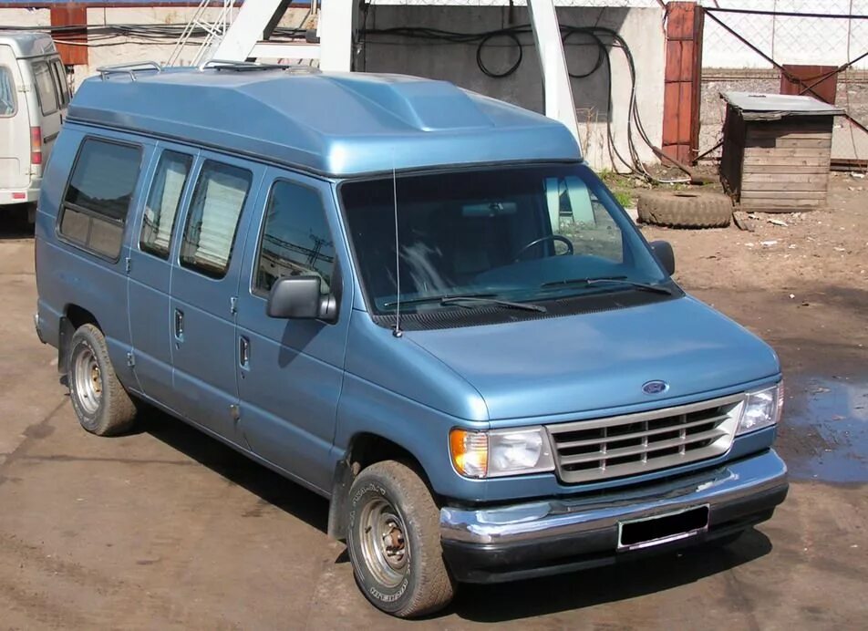 Форд дизель купить новый. Ford Econoline 1992. Ford Econoline 1992 van. Ford Econoline 2000. Ford e-350 1992.