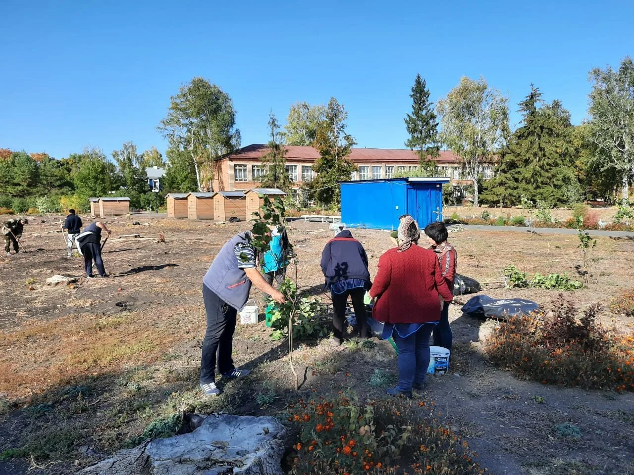 Работа ивановка. Ивановка сады. Сиреневый сад в Ивановке. Ивановка Тамбовская область. Ивановка музей усадьба сирень.