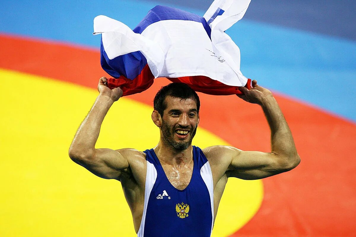Абдулрашид садулаев. Трехкратный чемпион по вольной борьбе. Махов таймазов. Билял махов борец. Гацалов борец.