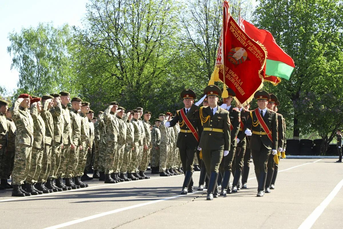 Внутренние войска праздник какого числа. День внутренних войск Беларуси. День образования внутренних войск РБ. Внутренние войска МВД Республики Беларусь. День внутренних войск МВД Беларуси.