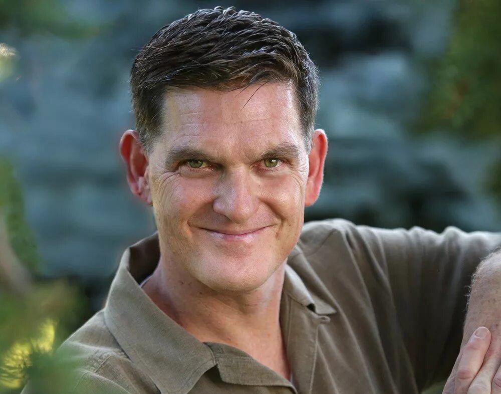 Скотт сэмпсон поезд динозавров. Пол сэмпсон. Д р скотт. Доктор скотт палеонтолог. Ян кэмпбелл.