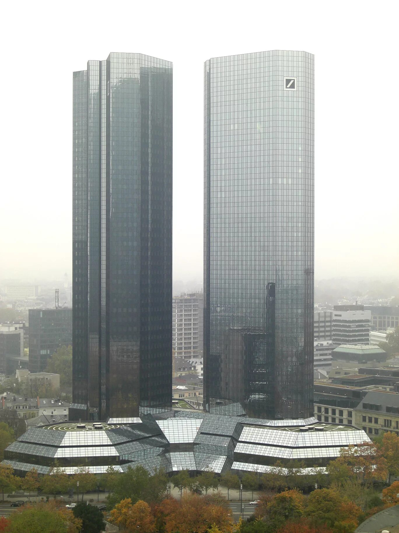 дойче банк франкфурт. франкфурт на майне банковский центр. дойче банк франкфурт. башни deutsche bank (франкфурт-на-майне, германия). дойче банк франкфурт.