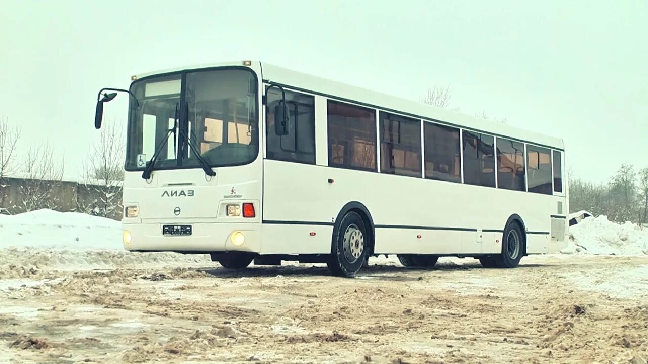 Расписание пригородных маршруток. Тихвин большой двор автобус. Автобус 869 тихвин. Хайгер 6720. Автобусы тихвин.