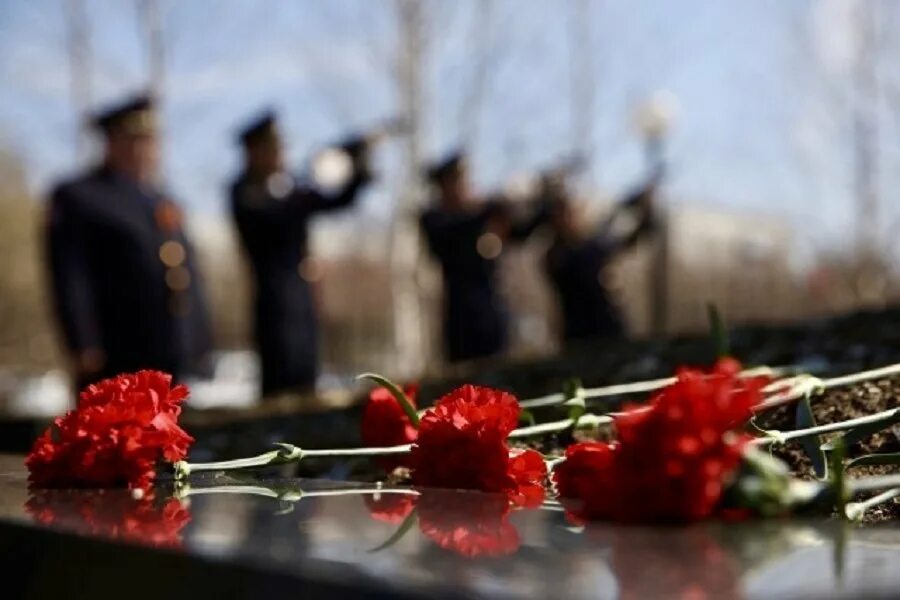 Добровольцы сво хмао. Прощание с погибшим военнослужащим.