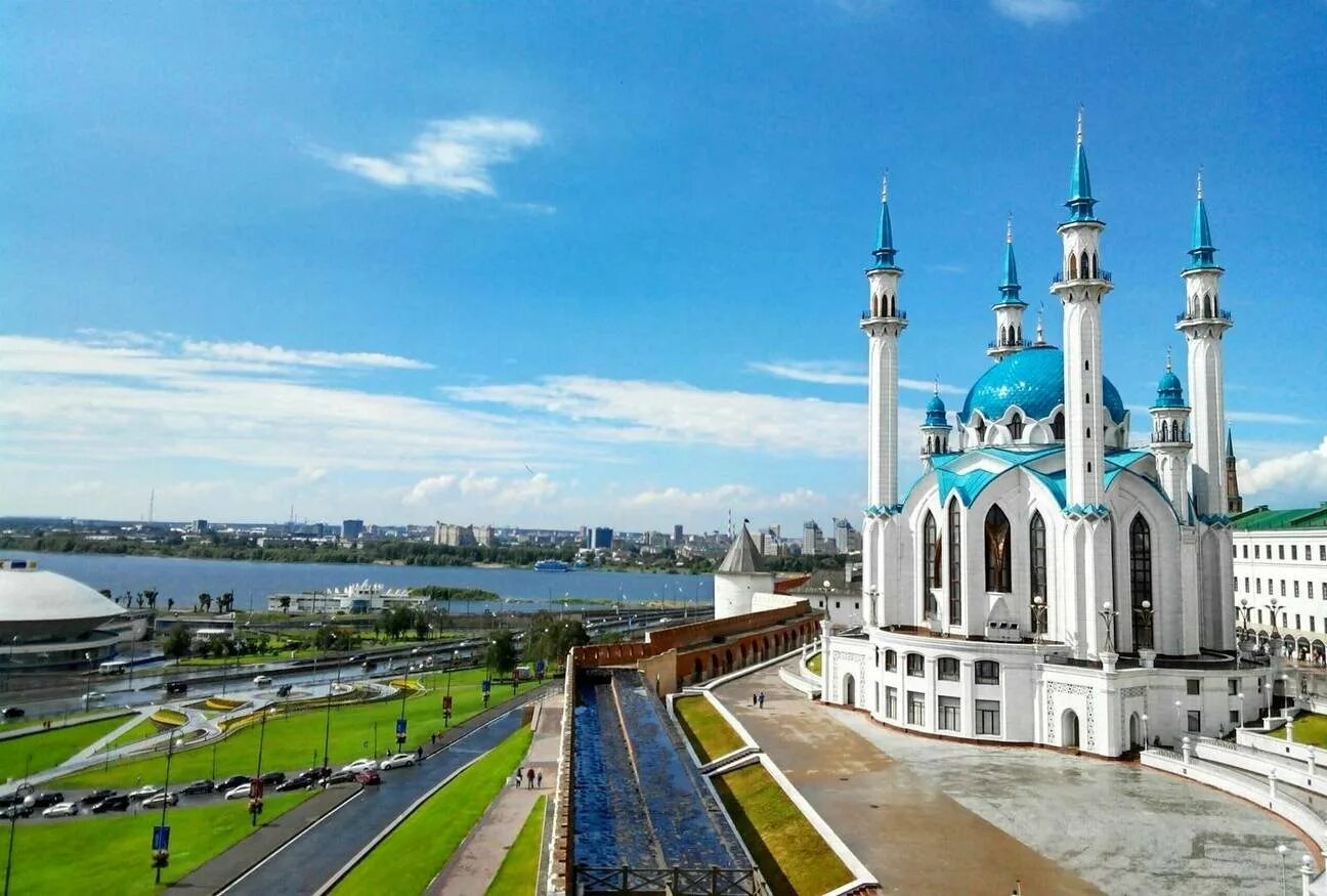 Казань достопримечательности куда сходить 2 3 дня. Кул-шариф татарстан. историко-архитектурный комплекс казанский кремль. мечеть в казанском кремле. достопримечательности казани мечеть кул шариф.