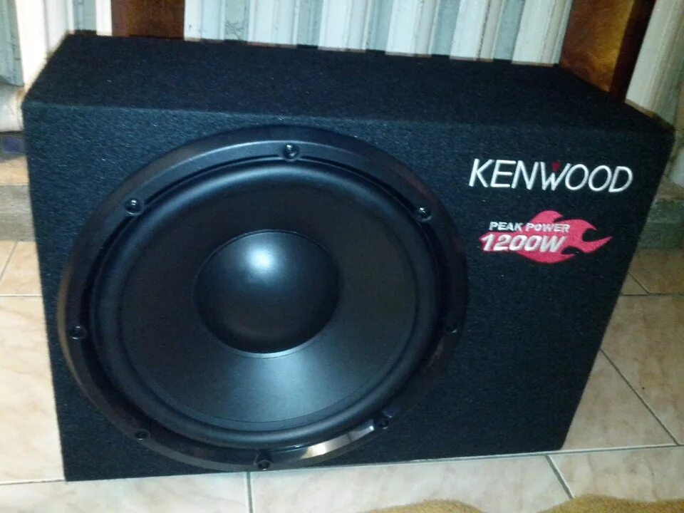 Короб под саб ваз 2115. Сабвуфер стелс peugeot 3008. 13 лоуд саунд сабвуферы. Подиумы под усилители в авто. Сабвуфер fusion en-aw1121.