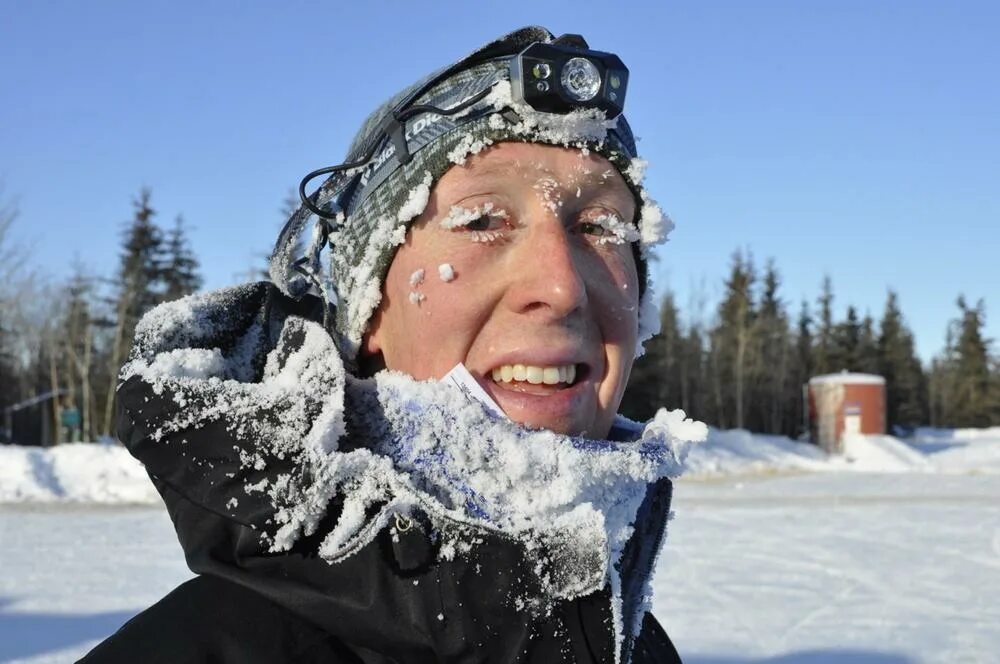 She gets her cold. Человек ледышка. Человек превратился в ЛЕДЫШКУ.