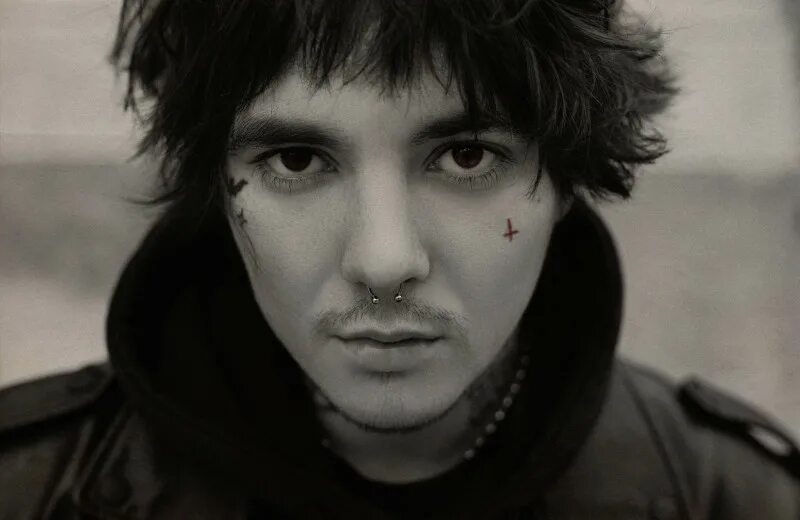 White punk. White рэпер. Вайт панк 2022. YUNGRUSSIA 1920x1080. White Punk интервью.