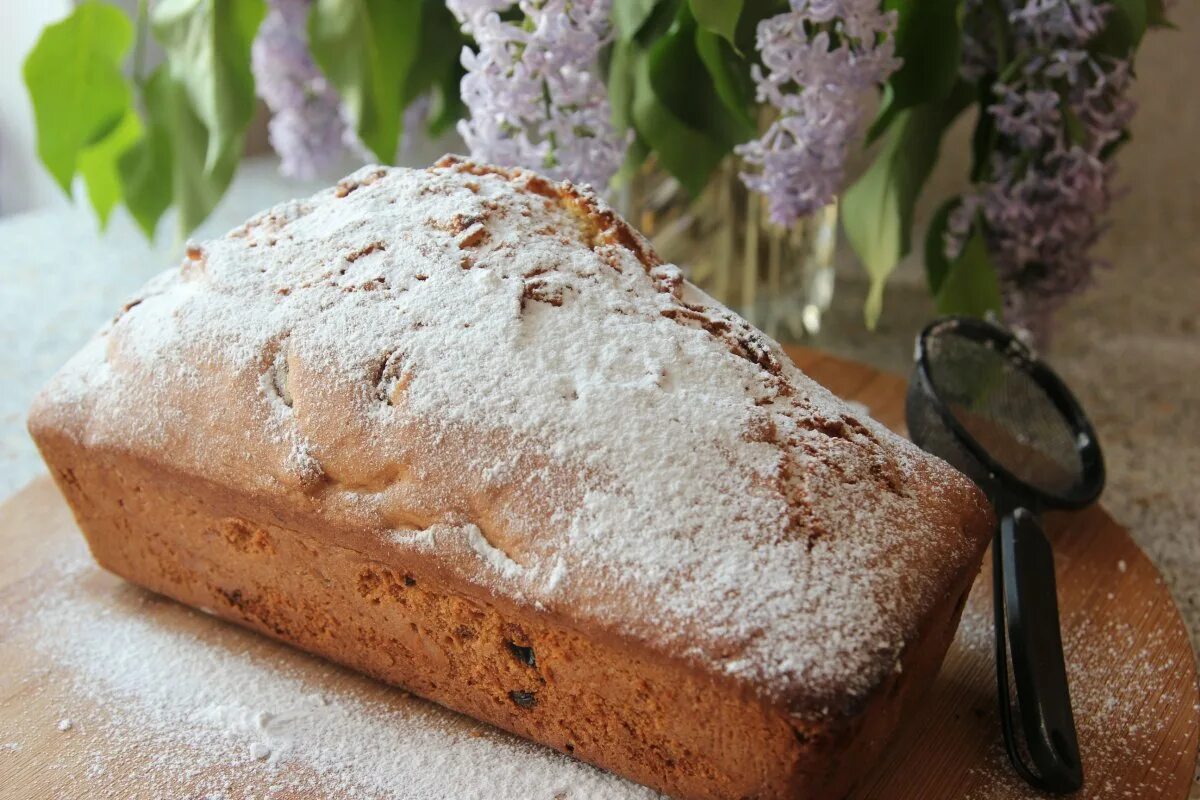 Кекс столичный Арнаут. Кекс прямоугольный. Кекс с изюмом. Кекс столичный с изюмом. Монастырские кексы