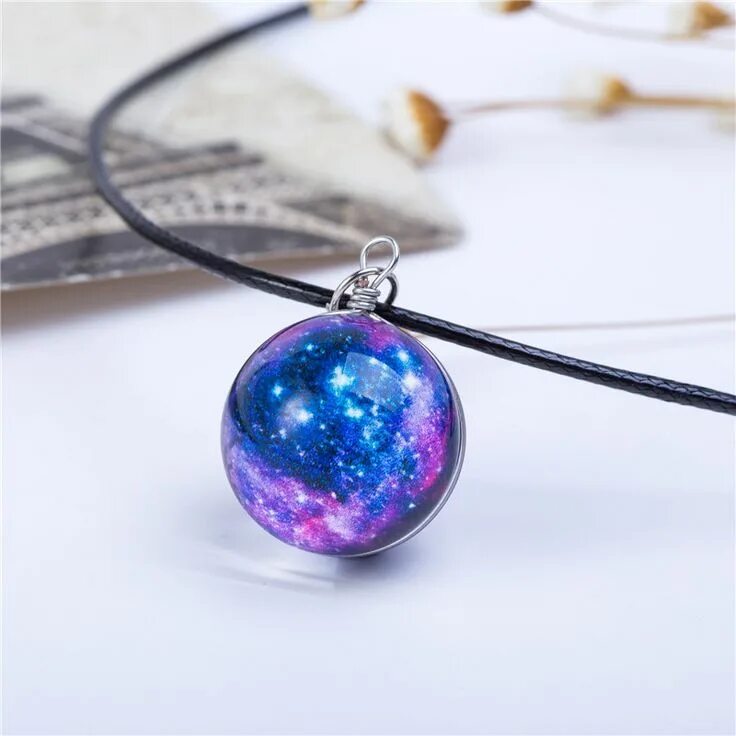 Подвеска космос. Кулон Галактика. Космические украшения. Кулон Планета. Crystal galaxy