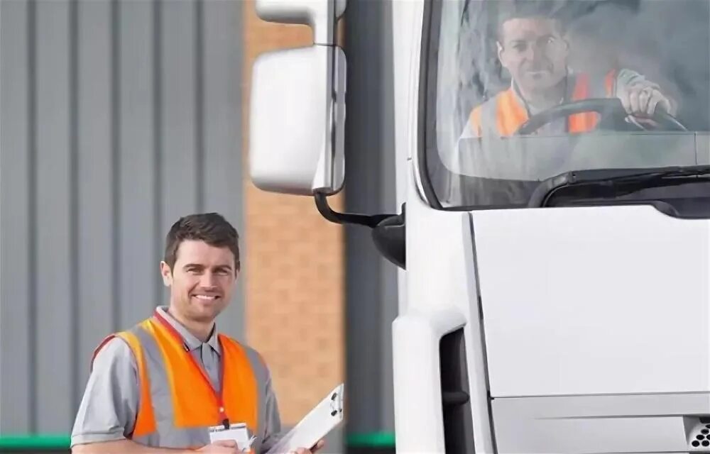 Ооо талспецстрой нягань. Слесарь по контрольно-измерительным приборам и автоматике. Инженер по безопасности дорожного движения. Инженер по транспорту. Дорожный рабочий в каске.