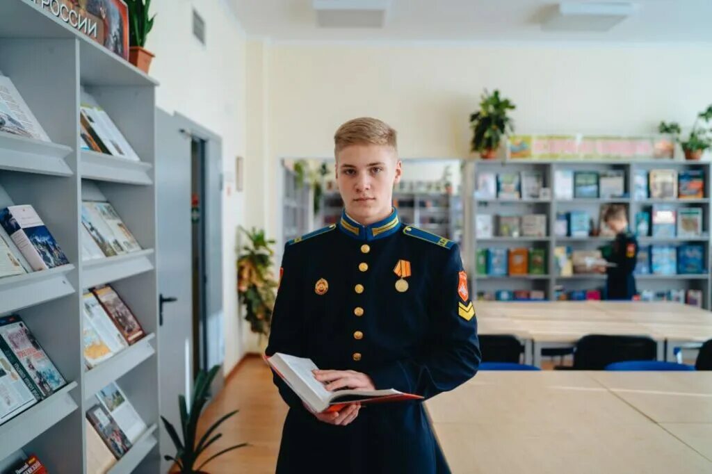 Учеба в военном училище выслуга лет. Тюмень учеба. каникулы кадета. кадетское училище для мальчиков с 5 класса в ульяновске. кадетское училище для девочек в тюменской области.