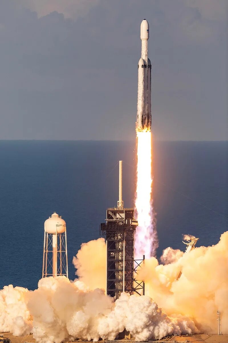 Falcon heavy ступени. Falcon heavy europa clipper. Старт фалькон хеви. Falcon heavy europa clipper. Falcon heavy europa clipper.