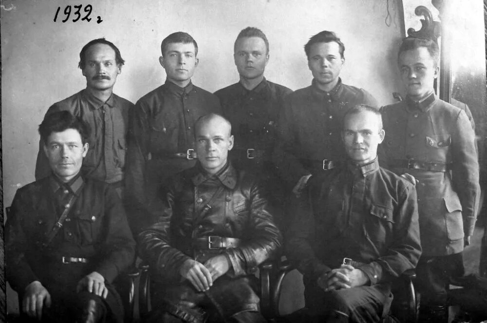 Финка нквд пограничник. Шинель нквд 1941. Форма пв нквд 1941. Комиссар нквд. Знаки нквд кгб ссср.