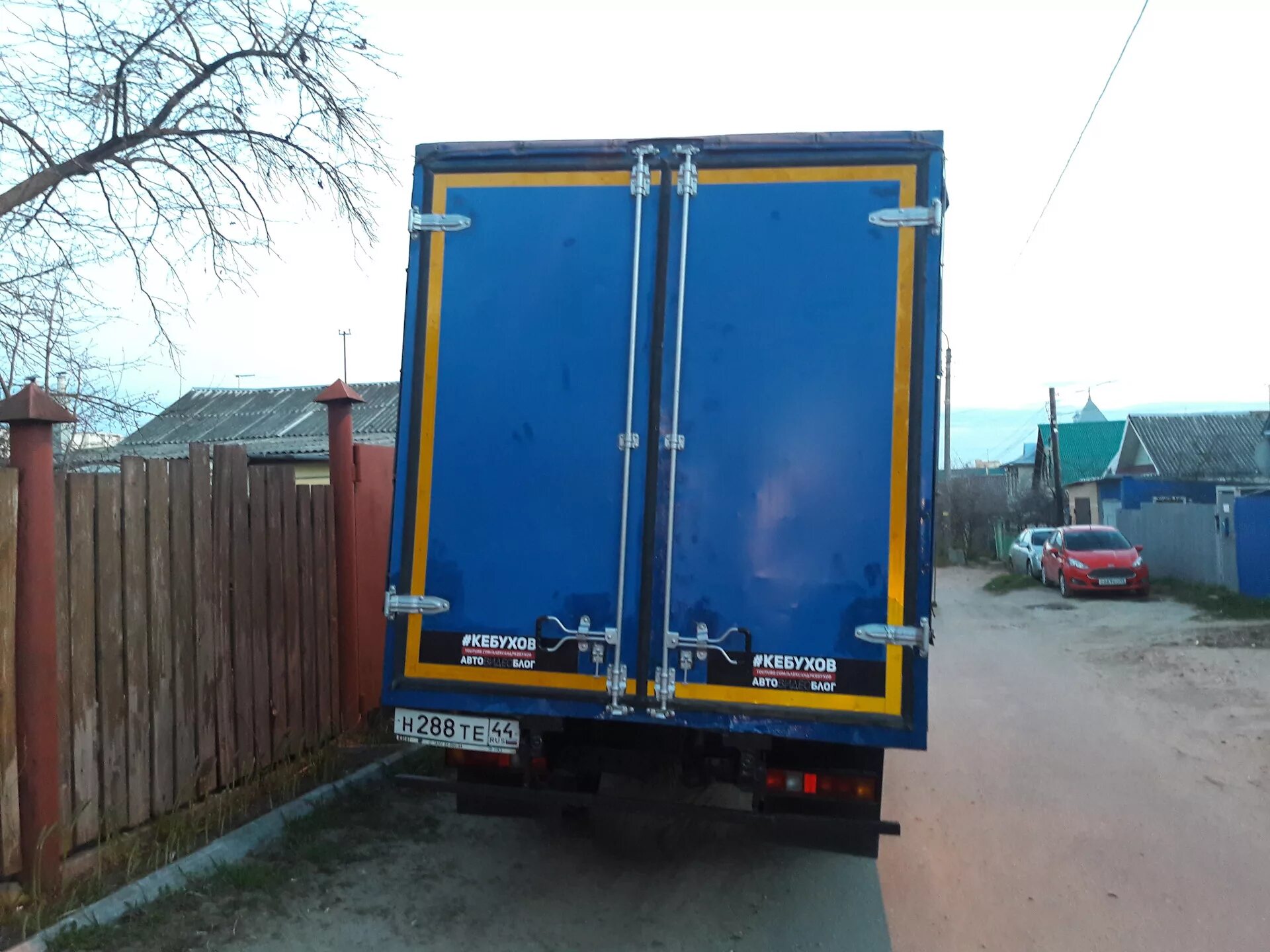 Картинки на задние ворота газели