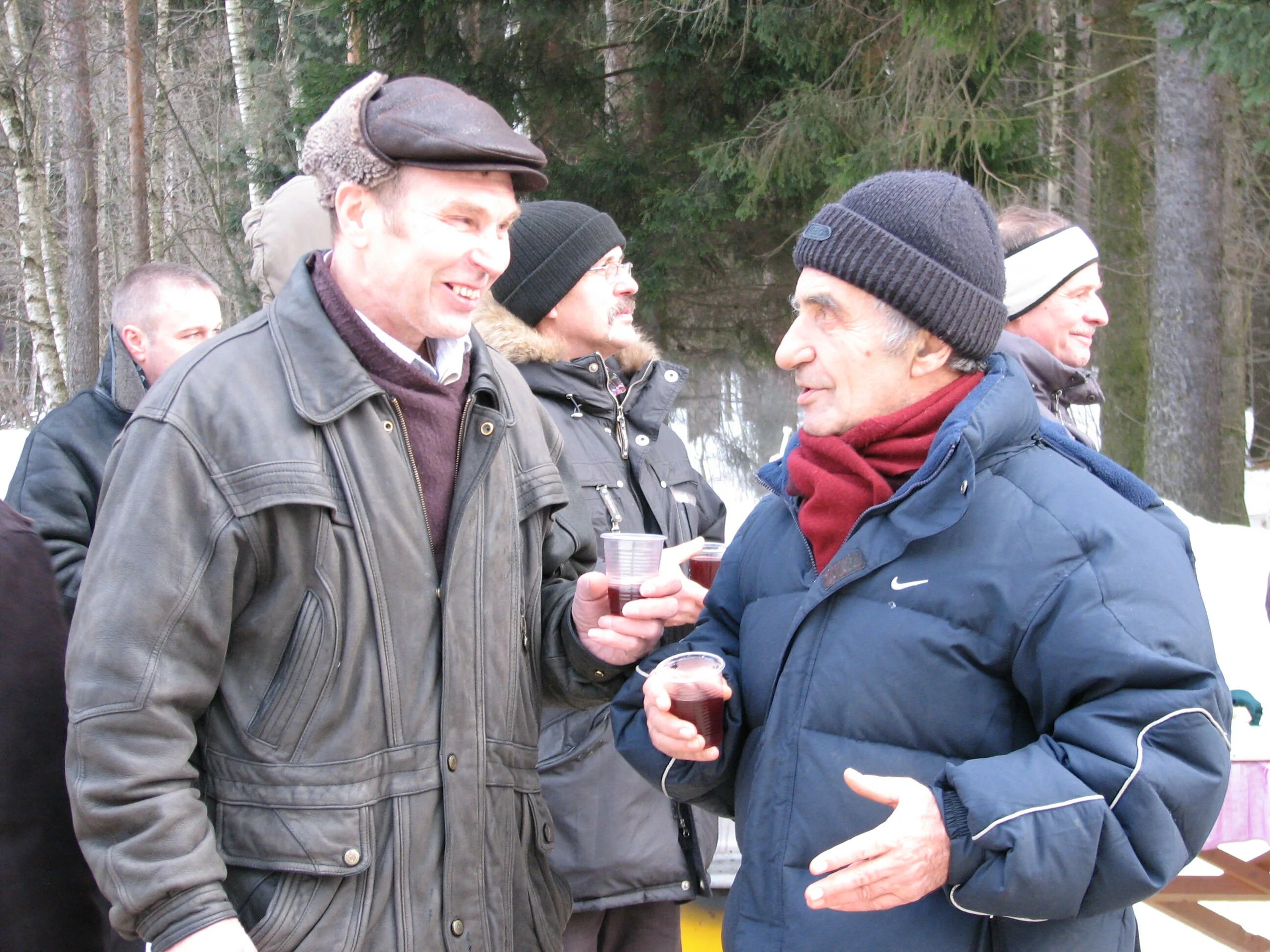 напитки из черноголовки марка. напитки из черноголовки лимонад 2 л. черноголовка лимонад ассортимент 2 л. черноголовка дюшес. напитки из черноголовки.