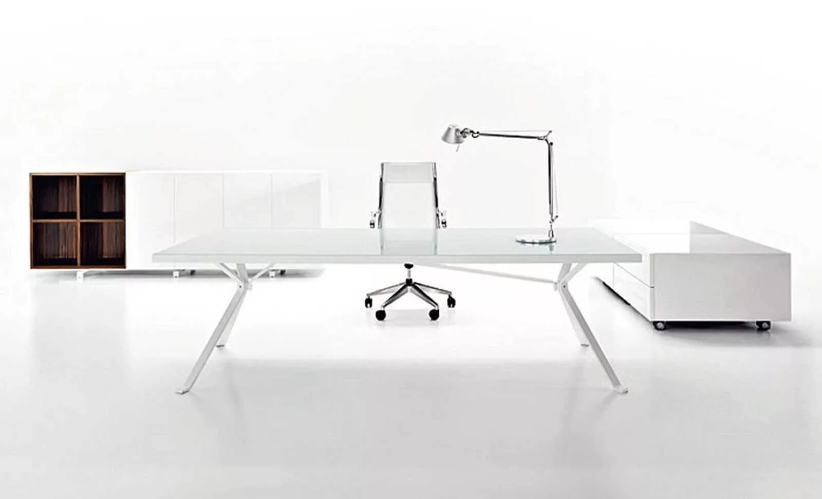 Стол Modern Minimalist Desk. Мебель для офиса в стиле Минимализм. Стол в стиле Минимализм. Интерьер офиса Минимализм.