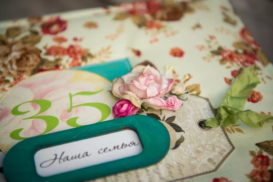 торт на караловуюсвадьбу. поздравление с 35 годовщиной свадьбы. открытки с коралловой свадьбой 35 лет. торт на караловуюсвадьбу. пряничный подарок на свадьбу.