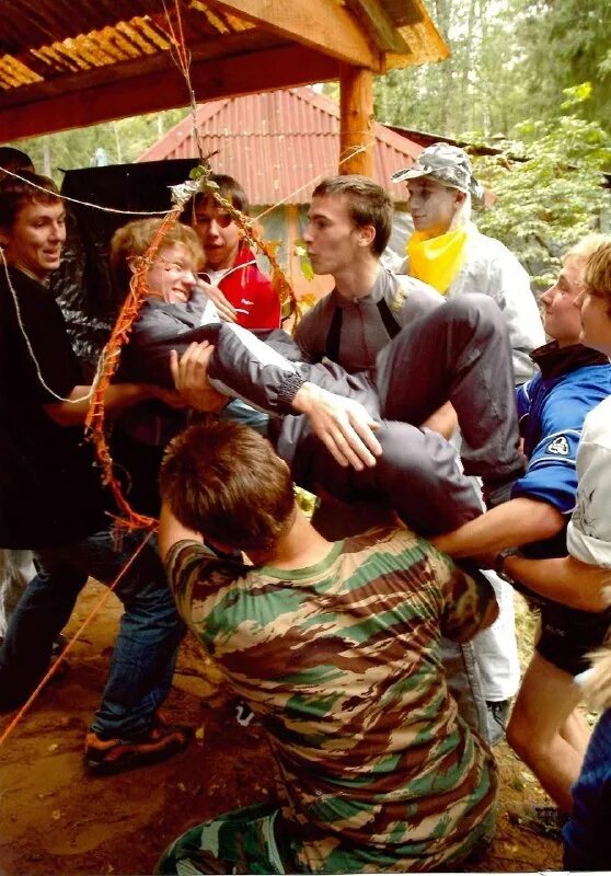 студенты 2007 года. студенты 2007 года. молодежь 2007. студенты 2007. мода 2008 года в россии молодежь.