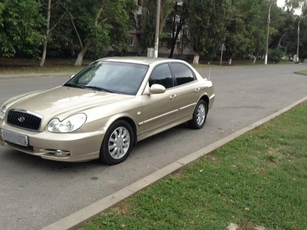 Sonata 2004 2. хендай соната еф бежевая. Hyundai sonata 4 рестайлинг. хендай соната 131 л с. хендай соната 2002 года автомат.