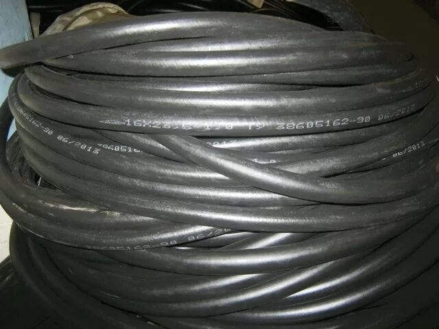 Рукав дюритовый мбс 40у-16-7 ту 0056016-87 (маслобензостойкий) м. 105. 105867-90. Ту 38 5 3 1. Пластина резиновая 2н-1-мбс-с-3.