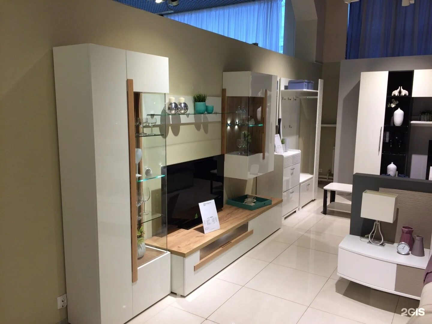 Купчино магазин 12 стульев мебель. Мебельный магазин в купчино. Магазин 12 стульев в купчино. Двенадцать стульев магазин мебели. Мебель 12 стульев на балканской.