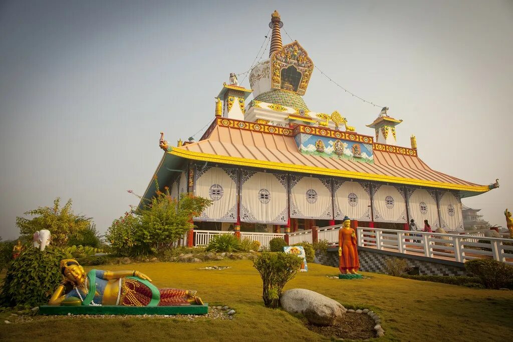 Места буддистов. Лумбини Непал место рождения Будды. Храм в Лумбини Непал. Лумбини храм Будды. Парк Лумбини в Непале.