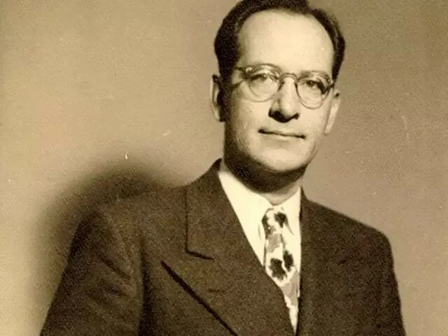 Американский инженер перси спенсер. Микроволновая печь перси лебарон спенсер. Инженер перси лебарон спенсер. Что изобрел перси спенсер. Перси лебарон спенсер.