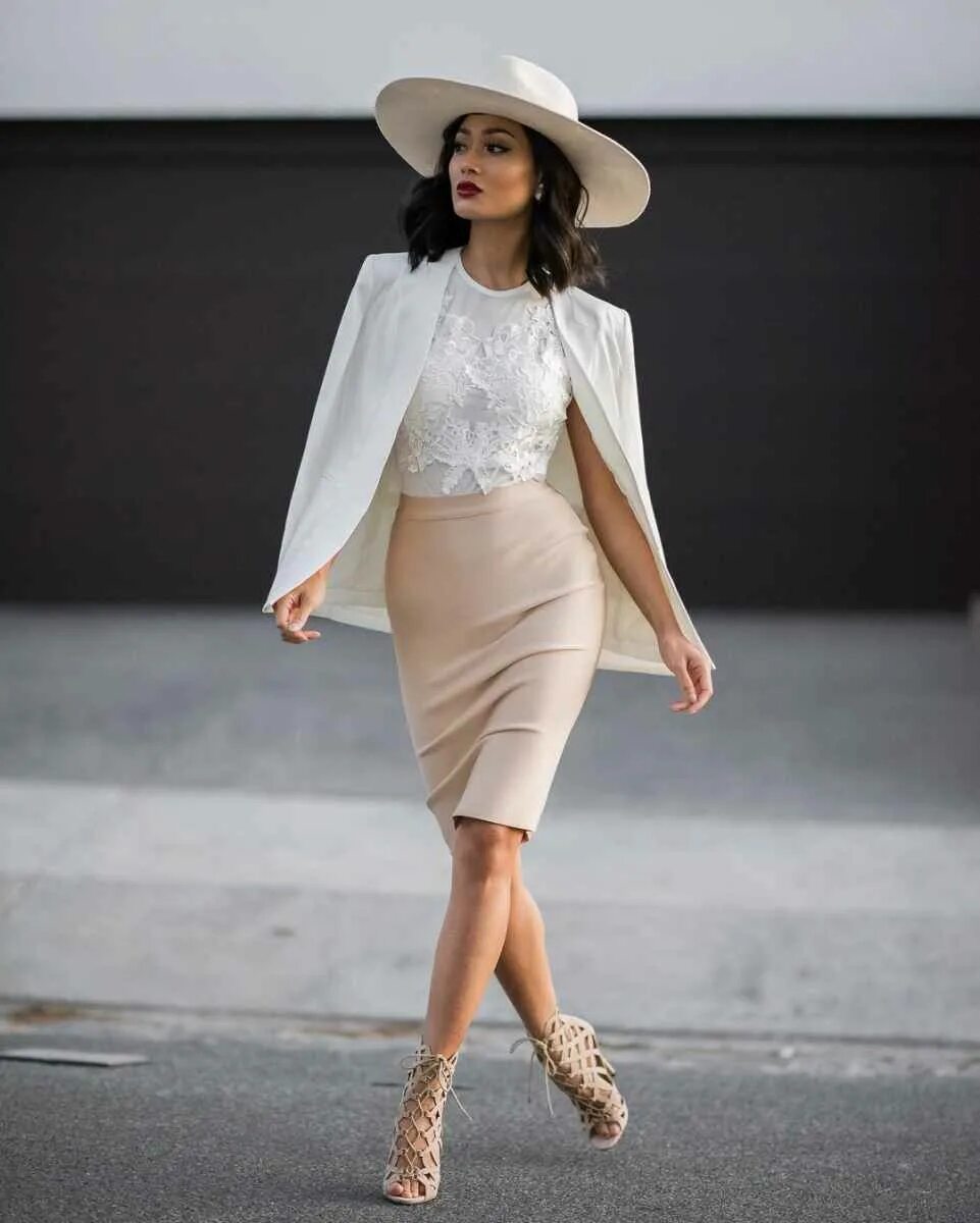 современный элегантный стиль. современный стиль женщины. стильная молодежная одежда для девушек. стильная одежда. современный стиль женщины.