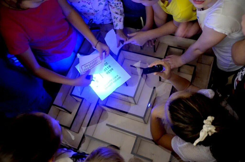 Квесты для детей новороссийск. Квест форт боярд для детей в новороссийске. Форт боярд форт боярд форт боярд. Выездные квесты для детей. Квест губки 3.