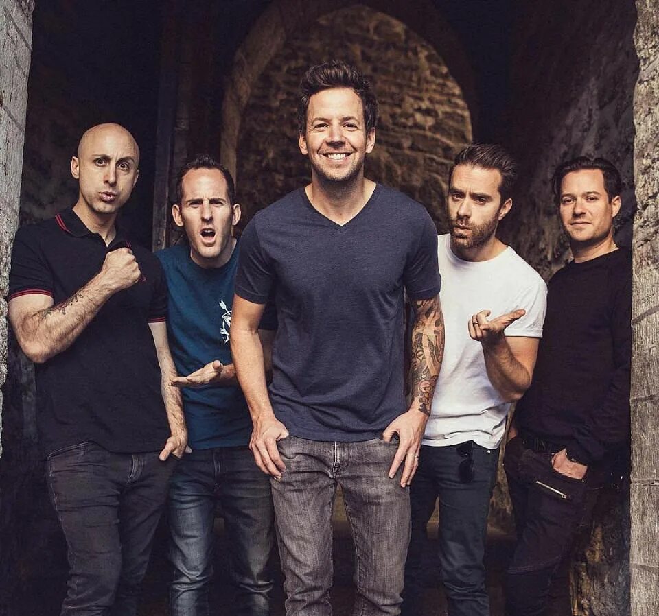 Группа простых времен. Группа simple Plan. Группа Симпл ПЛЭН. Simple Plan – simple Plan 2008. Simple Plan солист.