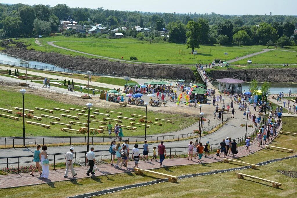 Липецк погулять. Нижний парк Чаплыгин. Городской парк Чаплыгин Липецкая область. Чаплыгин Липецкая область Нижний парк. Парк Чаплыгина Липецк.