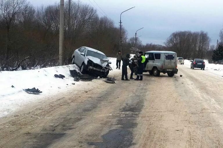 Подслушано в спирово. Авария в Спирово Тверской области. ДТП Тверская область Спировский район.