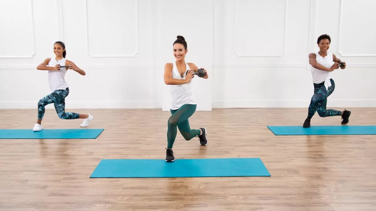 30 мин тренировка. Core тренировка. legs тренировка что. core workout raising legs. силовая тренировка лег фит.