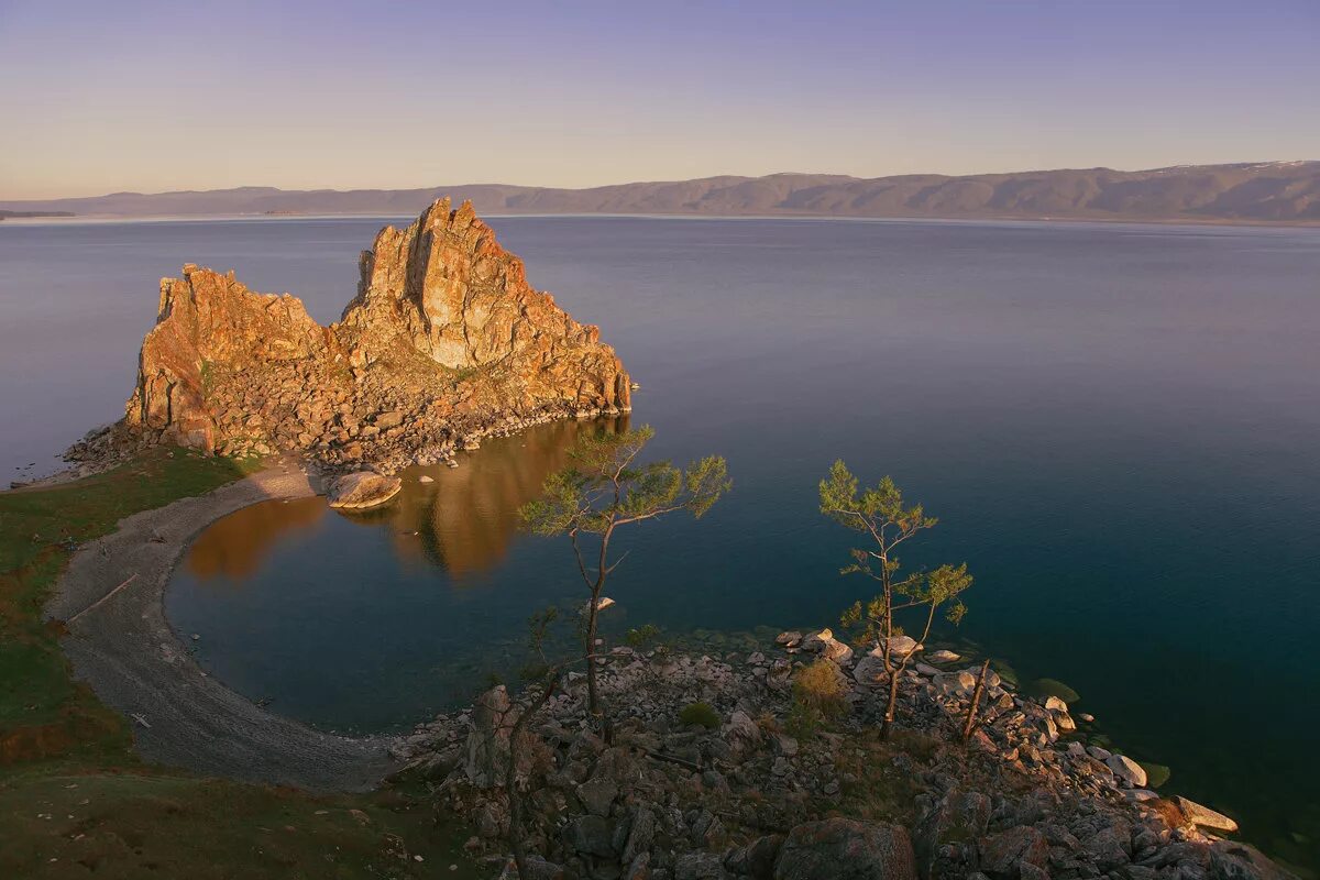 полуостров на байкале название. крупнейший полуостров на байкале. озеро байкал полуостров святой нос. самый крупный полуостров байкала. острова и полуострава росси.