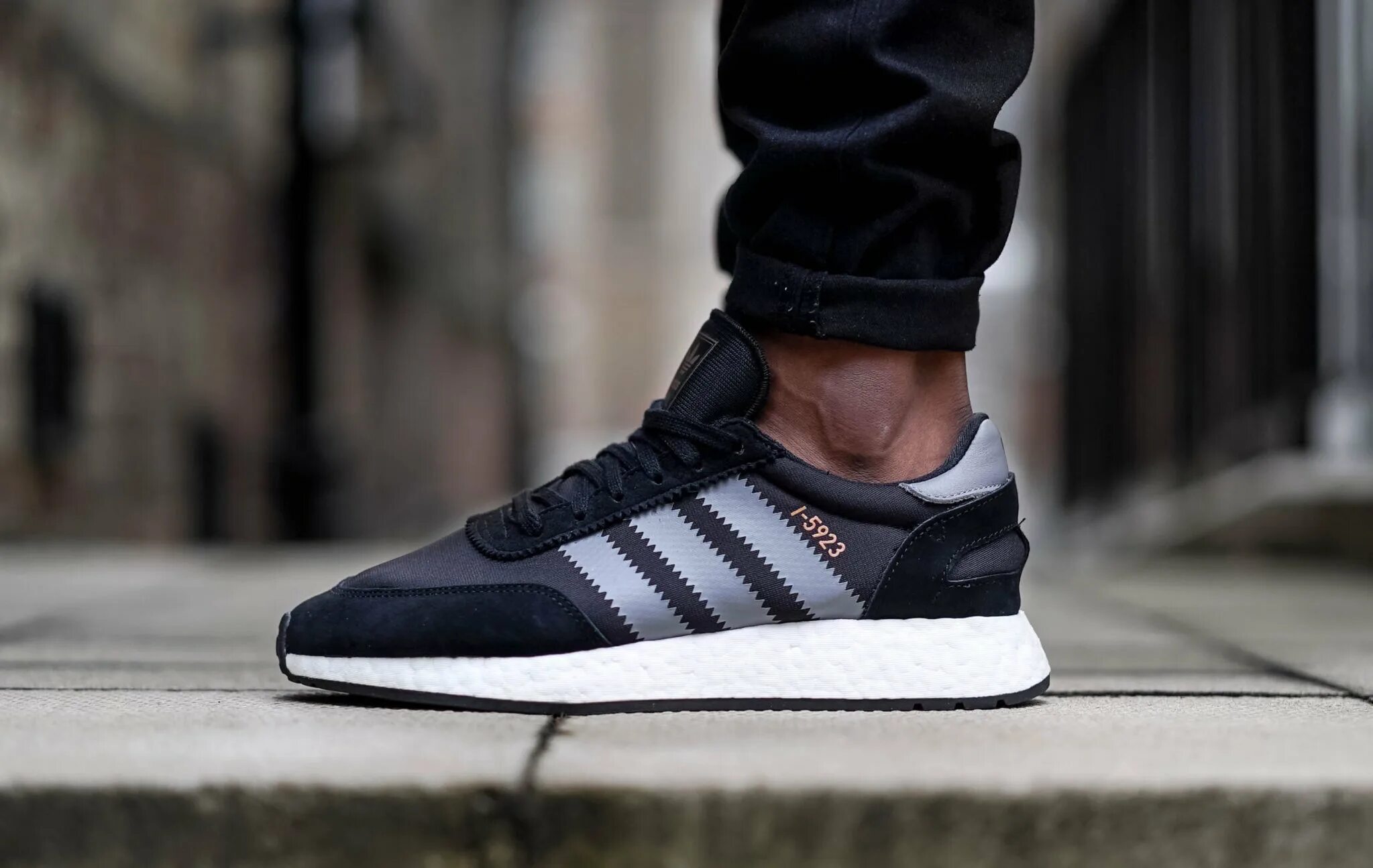 Adidas i 5923. Найт джоггеры адидас. Кроссовки adidas Nite Jogger. Adidas Iniki 2021 Black.