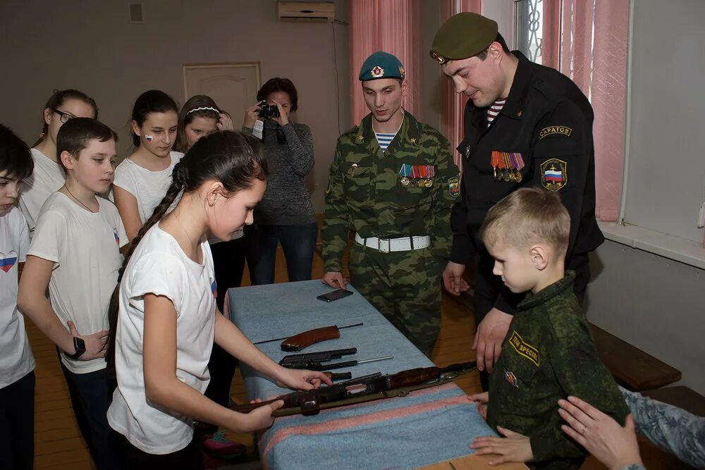 Зарница кабинет наставника. Зарница в школе. Зарница мероприятие. Зарница Школьная игра. Военная Зарница.