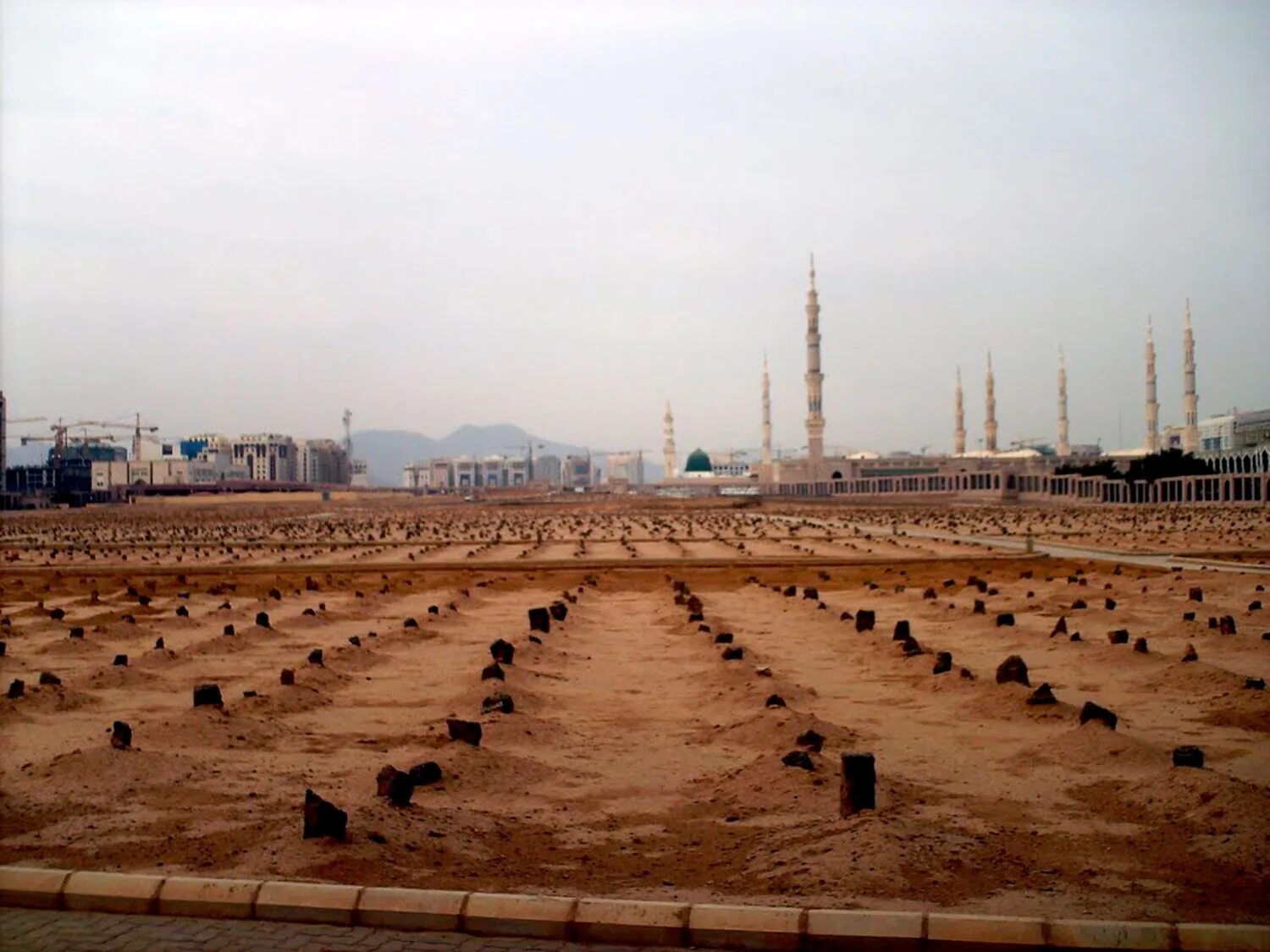 Кладбище сподвижников. Кладбище баки в медине. Кладбище сподвижников пророка в медине. Кладбище баки в медине. Кладбище аль баки в медине.
