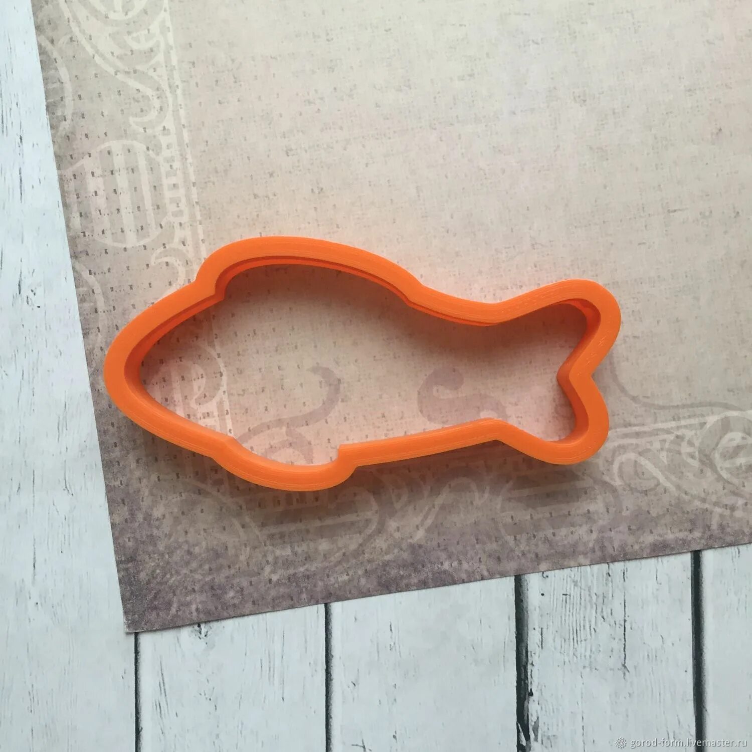 Вырубка рыбы. Вырубки рыбки дощечка. Форма рыбки металлическая. Вырубка рыбы. Форма рыбы пряник.