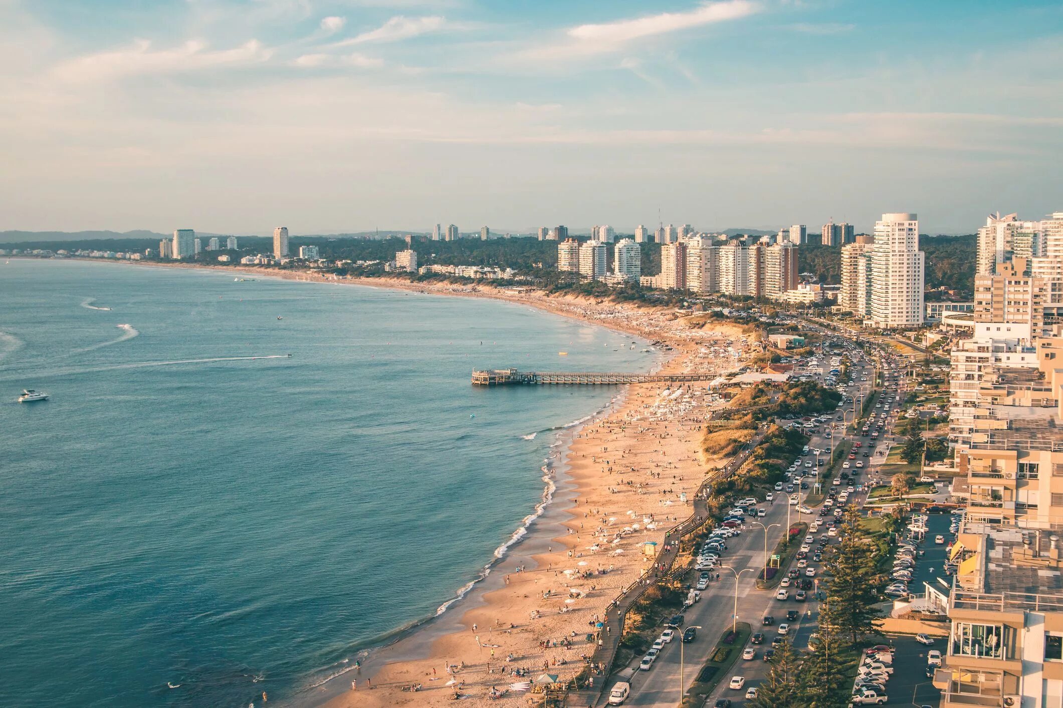 Фото википедия. Панда дел есте Уругвай. Курорт Пунта-дель-Эсте. Курорт Пунта дель Эсте Уругвай. Монтевидео Уругвай.
