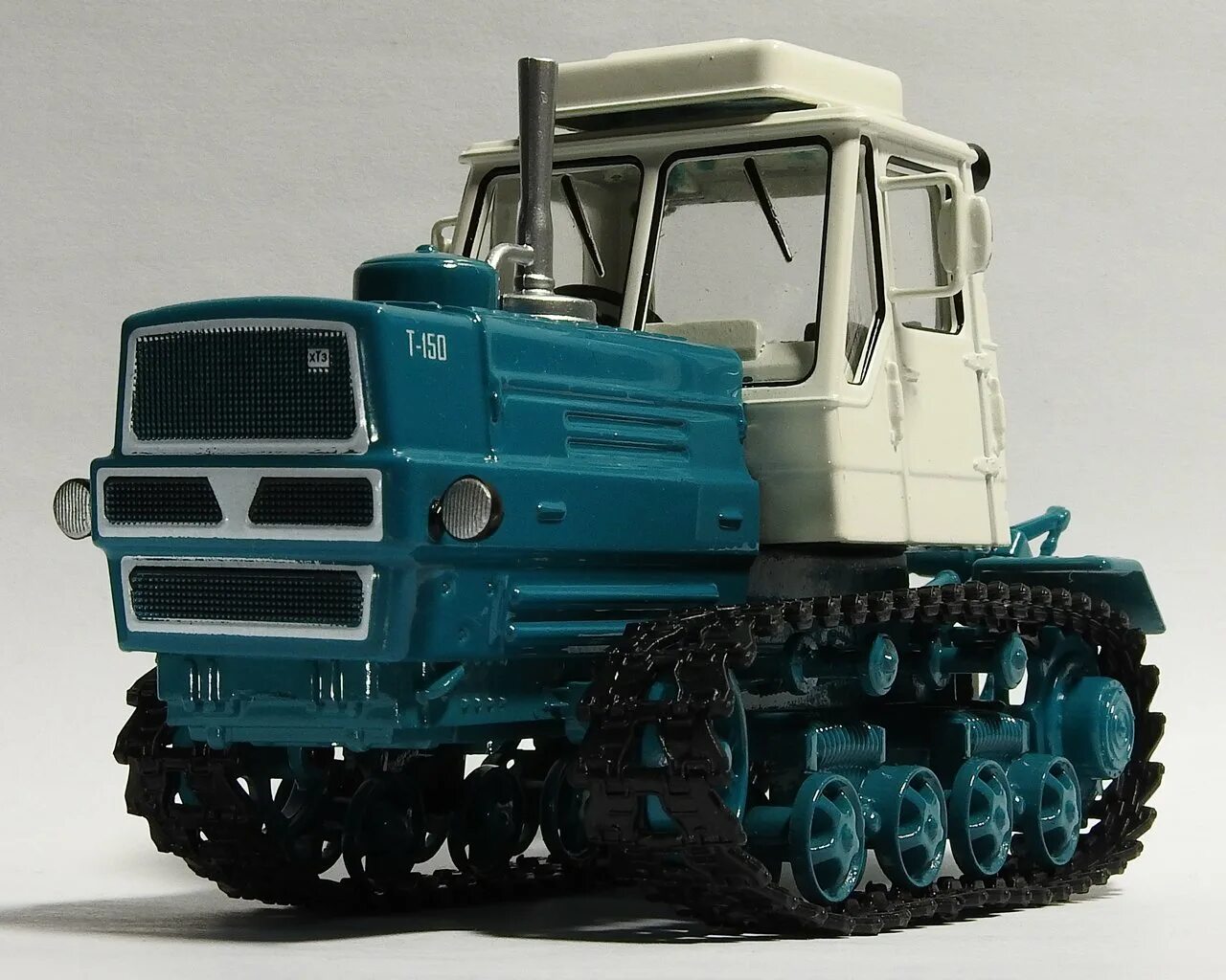 Т150 на гусеницах