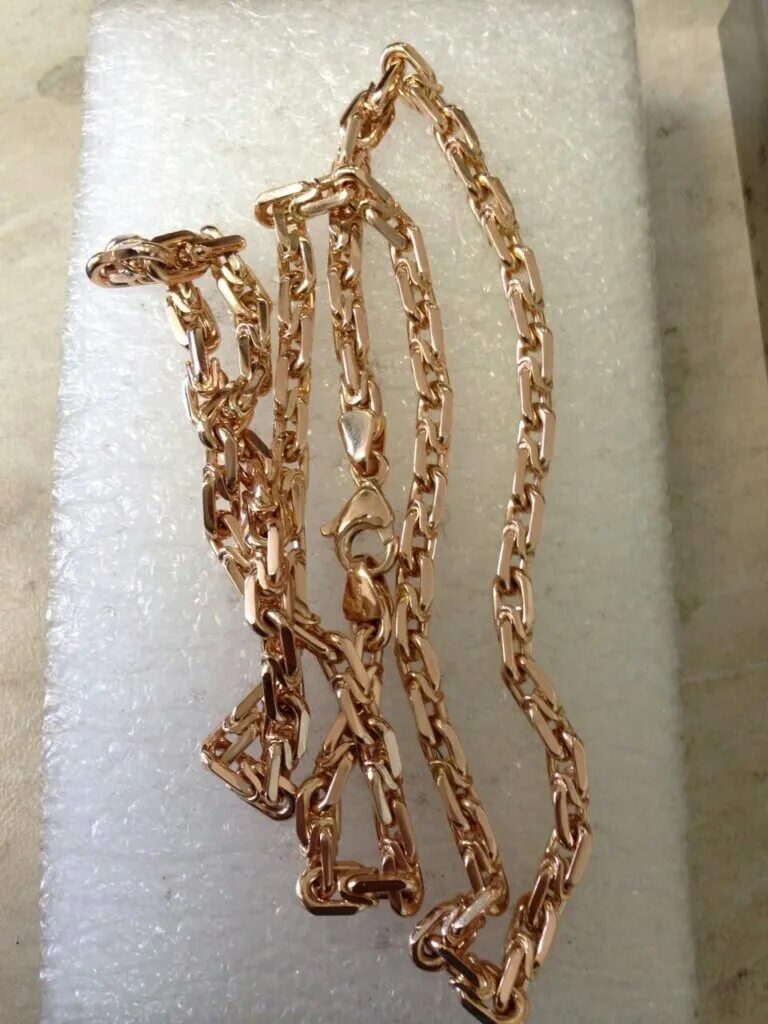 необычные свадебные кольца. изготовление из золота на заказ. дизайнерские свадебные кольца. эксклюзивные золотые браслеты. золотой завод.