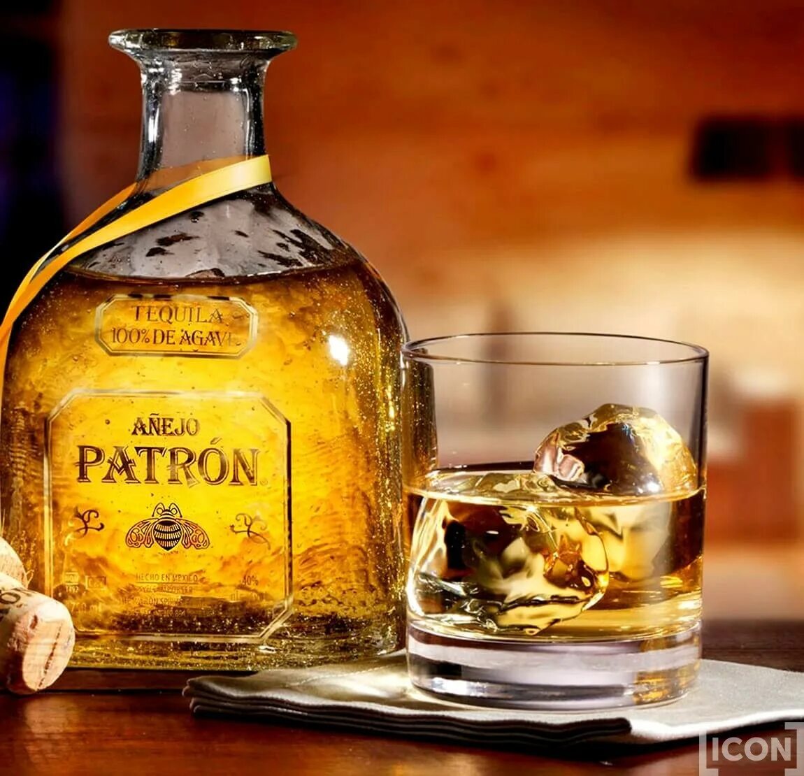 Текила классическая. Текила patron Anejo. Patron Anejo 1l. Patron текила. Сильвер Репосадо Аньехо.