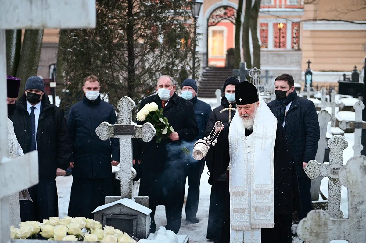 Скончался патриарх. Скончался патриарх