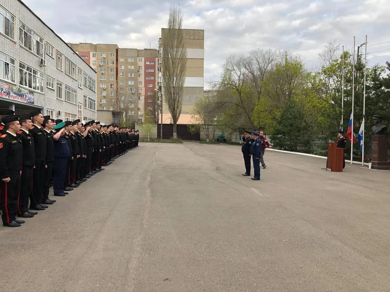 Кадетская школа интернат имени Талалихина. Кадетская школа 16 Саратов. Саратовская кадетская школа 2 2012. Саратовская кадетская школа-интернат 2 им в.в Талалихина.