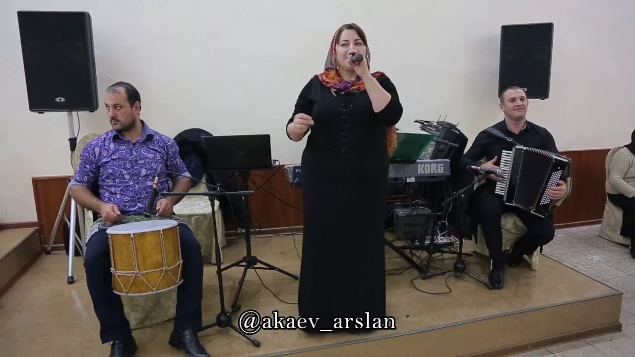 Песни саният надырбековой и ханская дочь. Саният надырбекова. Саният надырбекова фото. Песни саният надырбековой и ханская дочь. Саният надирбекова сольный концерт.