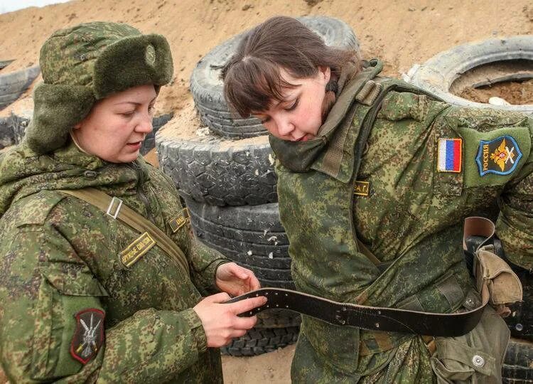 Помощь женам контрактников