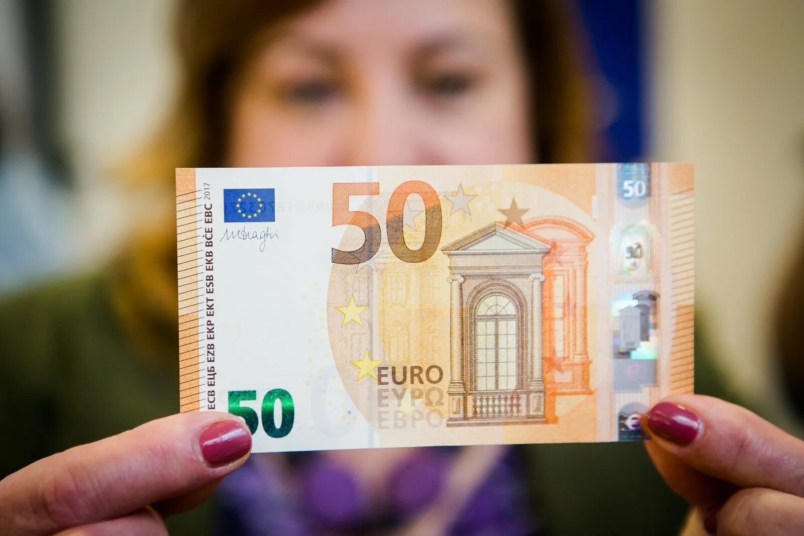 50 Евро купюра. Банкноты 50 евро. 50 Евро новая банкнота. Новые купюры евро 50.