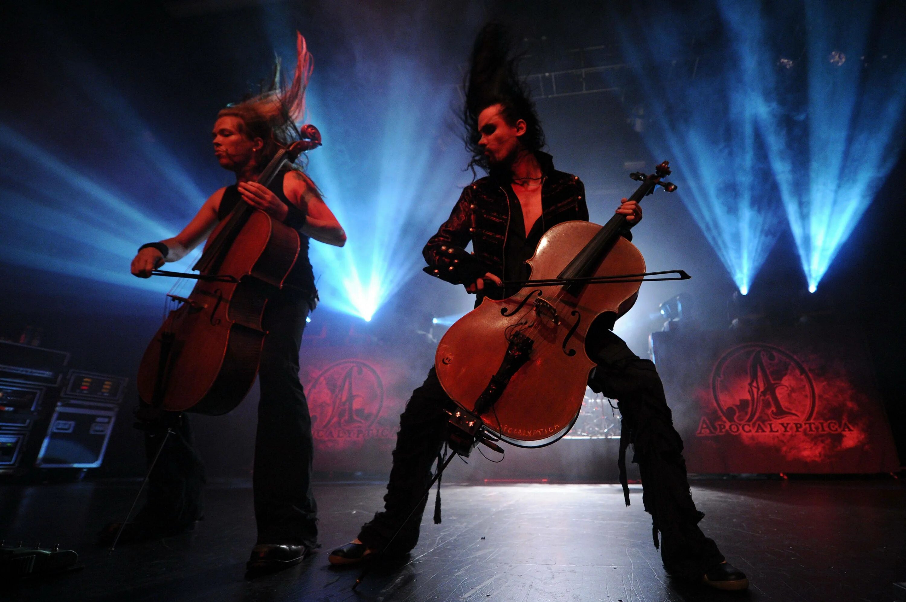 Включи апокалиптика. Группа Apocalyptica. Апокалиптика группа 2023. Apocalyptica сейчас. Пертту Кивилааксо.