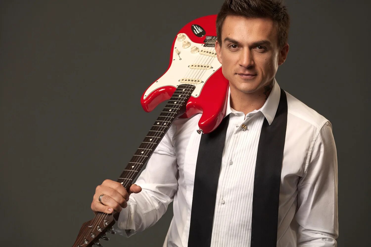 антонино мартино синатра. сергей беликов певец. эстрадный певец 7 букв. григорий лепс на море. григорий лепс 2022.